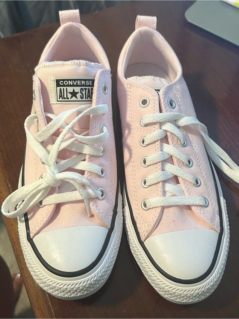 Converse Low Top Sneakers - Light Pink and White